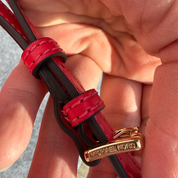 Michael Kors Pink Quilted Crossbody Bag - Picture 6 of 16